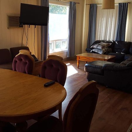 Parc Sutton Bay Park Hotell New Liskeard Exteriör bild